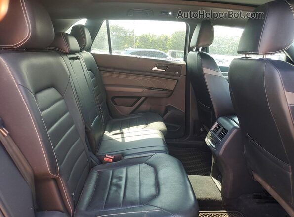 1V2TE2CAXMC203592 2021 VOLKSWAGEN ATLAS Silver Սալոնի հետևի տեսք