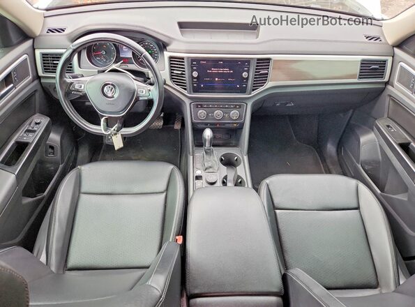 1V2UR2CA4KC579744 2019 VOLKSWAGEN ATLAS Белый Вид панели приборов