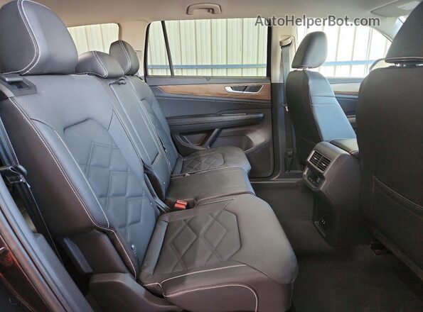 1V2WN2CA0TC524441 2026 VOLKSWAGEN ATLAS Black Vista interior trasera