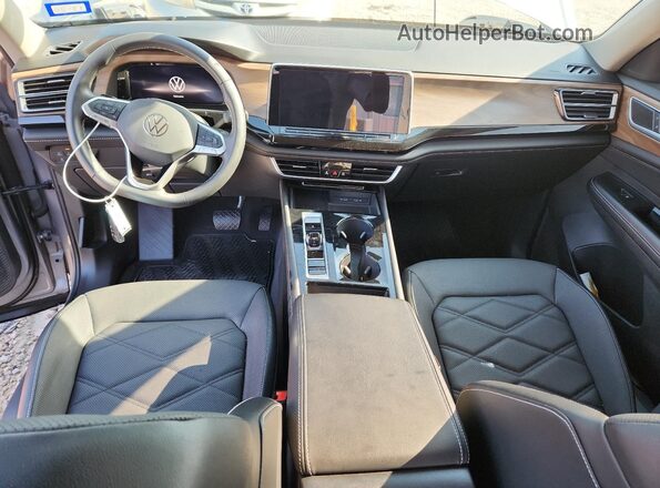1V2WR2CA5RC522441 2024 VOLKSWAGEN ATLAS Silver Widok deski rozdzielczej