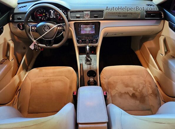 1VWAT7A30HC012668 2017 VOLKSWAGEN PASSAT White წინა პანელის ხედი