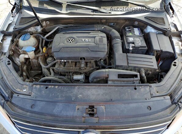 1VWAT7A34HC045365 2017 VOLKSWAGEN PASSAT Серебряный Вид задней части салона