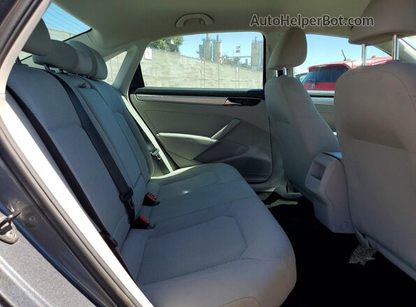 1VWAT7A3XHC080699 2017 VOLKSWAGEN PASSAT Gray Vista de los asientos traseros