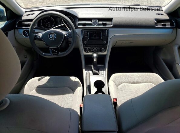 1VWAT7A3XHC080699 2017 VOLKSWAGEN PASSAT Gray Vista del salpicadero