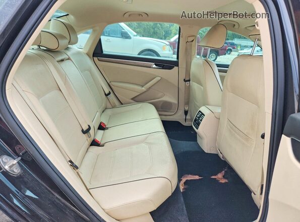 1VWBA7A34JC009434 2018 VOLKSWAGEN PASSAT Black Widok tylnych siedzeń