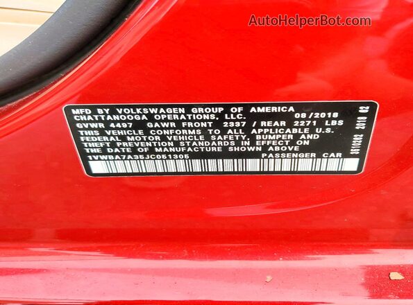 1VWBA7A35JC051305 2018 VOLKSWAGEN PASSAT Red Widok komory silnika