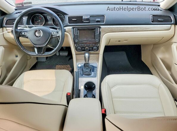 1VWBA7A35JC051305 2018 VOLKSWAGEN PASSAT Red Widok deski rozdzielczej