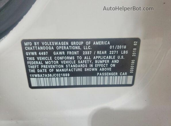 1VWBA7A36JC021889 2018 VOLKSWAGEN PASSAT White Engine compartment view