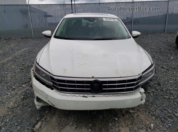 1VWCT7A39HC074255 2017 VOLKSWAGEN PASSAT White Вид спереду