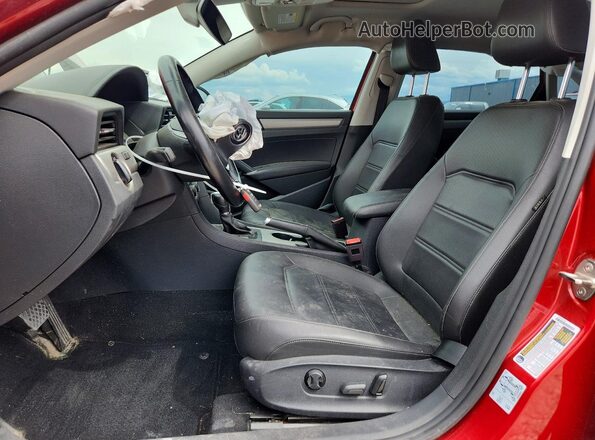 1VWWA7A39LC018389 2020 VOLKSWAGEN PASSAT Red Widok wnętrza z przodu