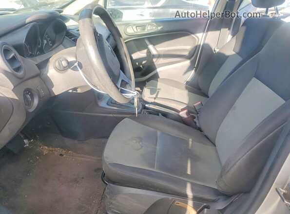 3FADP4AJ5HM147540 2017 FORD FIESTA Silver Вид панелі приладів