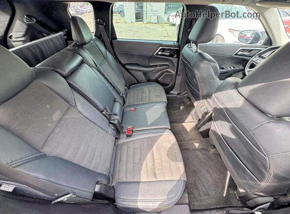 JA4J3UA87PZ016784 2023 MITSUBISHI OUTLANDER Black Rear view