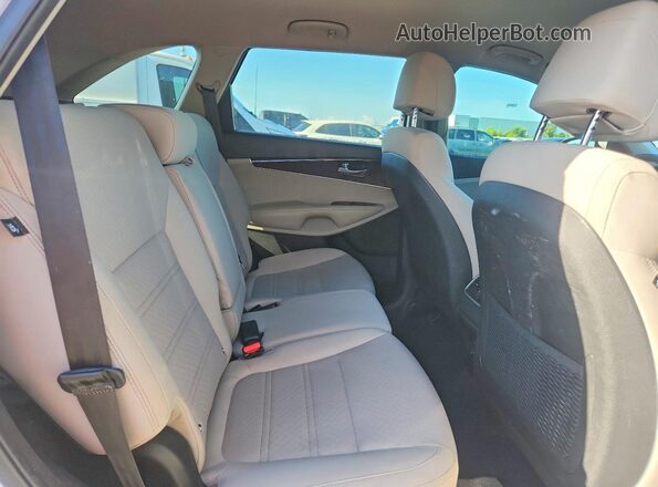 5XYPG4A35HG217575 2017 KIA SORENTO White Շարժիչի բաժամունքի տեսք