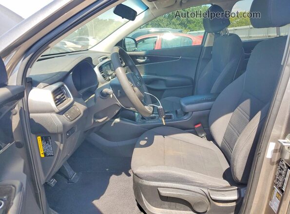 5XYPG4A33JG425640 2018 KIA SORENTO Silver Dashboard view