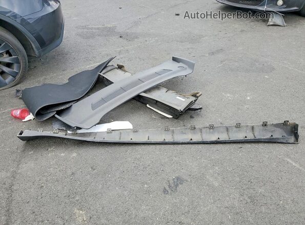 7SAYGDEE1RA220157 2024 TESLA MODEL Red Widok naklejki z numerem VIN