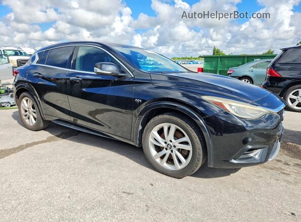SJKCH5CP2HA032950 2017 INFINITI QX30 Black Front view