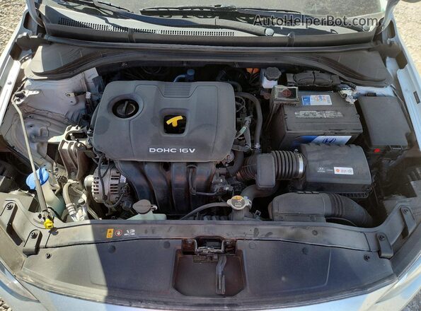 5NPD84LF6JH385862 2018 HYUNDAI ELANTRA Silver Engine compartment view