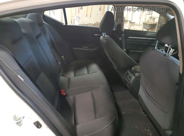 1N4BL4DW6KC149722 2019 NISSAN ALTIMA White Вид задньої частини салону