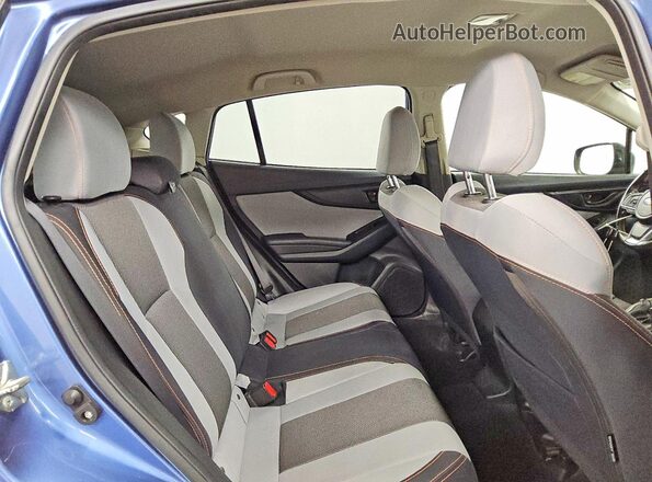 JF2GTADC4J8214591 2018 SUBARU CROSSTREK Blue Rear interior view