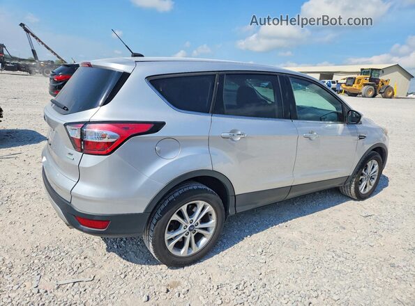 1FMCU0GD1HUD92660 2017 FORD ESCAPE Серебряный Передняя правая четверть