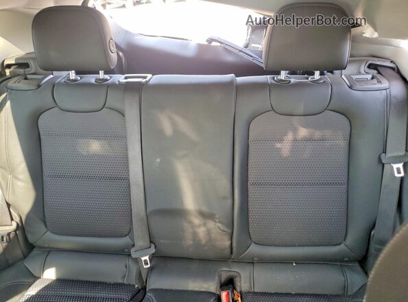 KL77LHEP4SC233128 2025 CHEVROLET TRAX Black უკანა სალონის ხედი