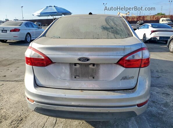 3FADP4AJ5HM147540 2017 FORD FIESTA Silver Вид салону спереду