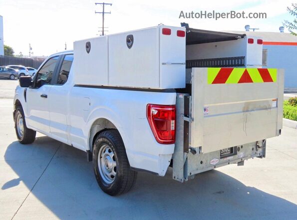 1FTEX1C85PKE05469 2023 FORD F150 Белый Вид спереди