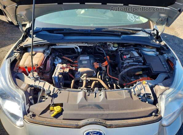 1FADP3R44GL372900 2016 FORD FOCUS Gold Շարժիչի բաժամունքի տեսք
