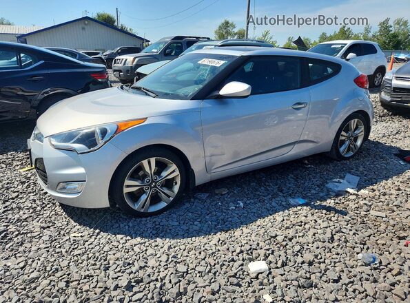 KMHTC6ADXHU316658 2017 HYUNDAI VELOSTER Серебряный Задняя левая четверть