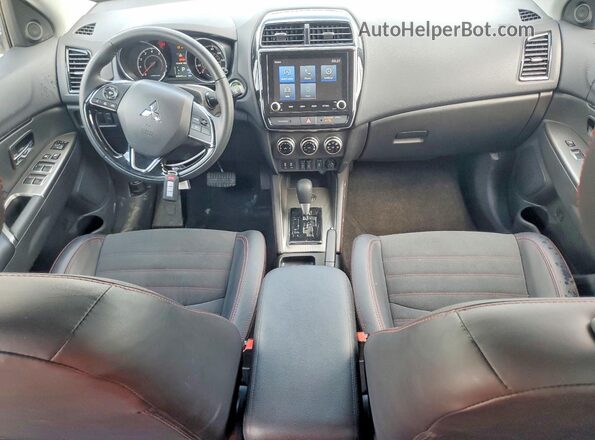 JA4ARUAUXSU007238 2025 MITSUBISHI OUTLANDER White Widok zestawu wskaźników