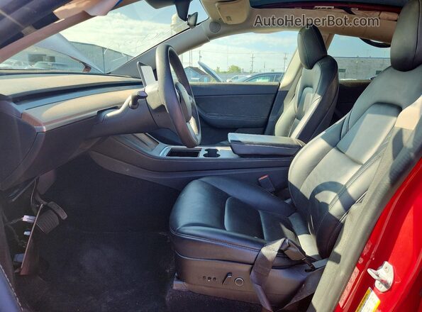 7SAYGDEE8NF325940 2022 TESLA MODEL Red Vista del salpicadero