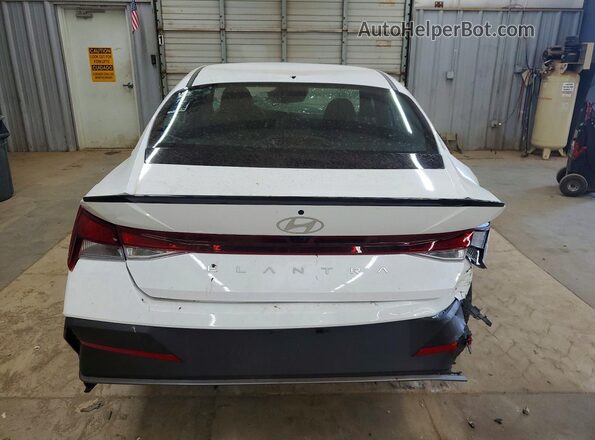 KMHLM4DG3TU258814 2026 HYUNDAI ELANTRA White წინა სალონის ხედი