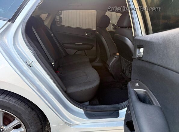 5XXGT4L31KG343064 2019 KIA OPTIMA Silver Vista interior delantera