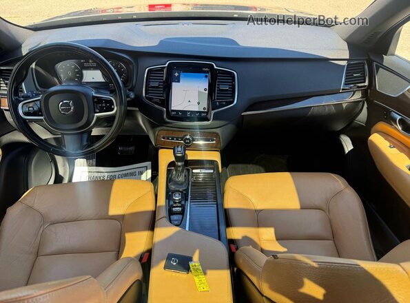 YV4A22PK1J1385420 2018 VOLVO XC90 Gray Rear seats view