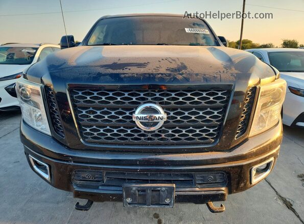 1N6BA1F4XJN517457 2018 NISSAN TITAN Черный Вид сзади