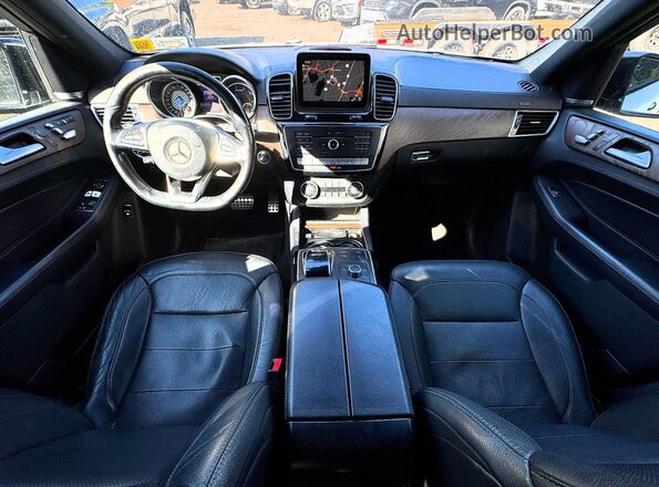 4JGDA6EB5KB18728X 2019 MERCEDES-BENZ GLE White Rear seats view