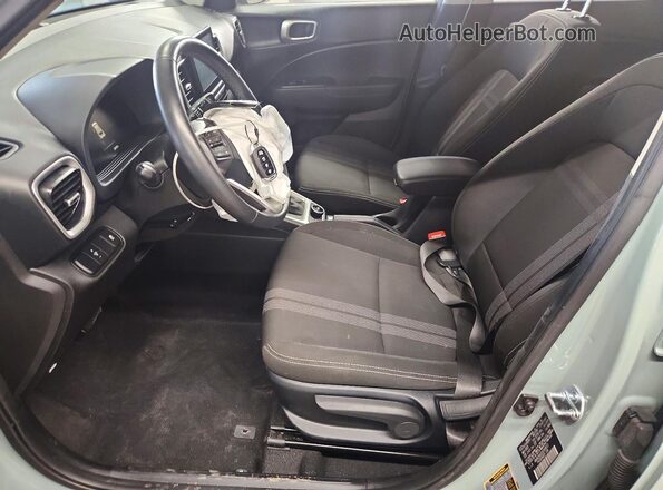 KMHRC8A32SU398521 2025 HYUNDAI VENUE Turquoise Вид панелі приладів