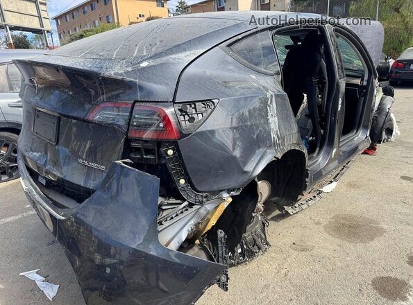 7SAYGDEF6RF022203 2024 TESLA MODEL Y Серый Вид спереди