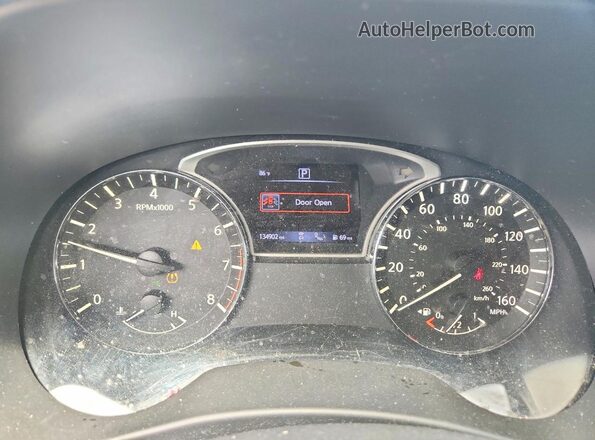 5N1DR2MN1JC623437 2018 NISSAN PATHFINDER Gray Rear seats view
