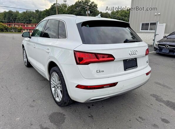 WA1BNAFY5J2150960 2018 AUDI Q5 White Rear right
