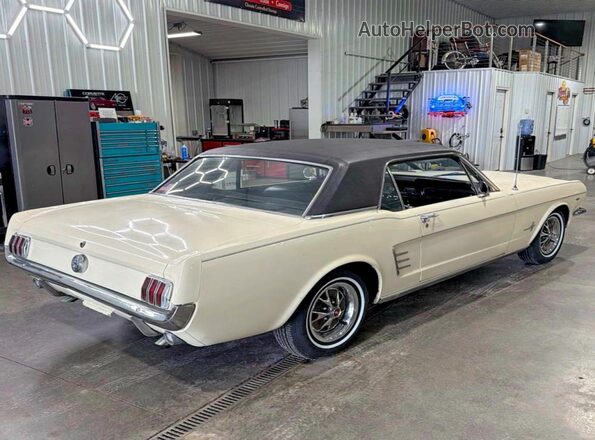 0000006T07C211909 1966 FORD MUSTANG White წინა ხედი