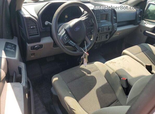 1FTMF1C82HKE07079 2017 FORD F150 Белый Вид щитка приборов