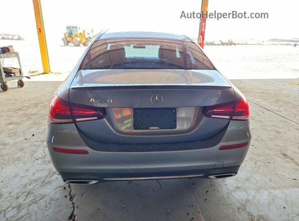 WDD3G4EB2KW030844 2019 MERCEDES-BENZ A Серый Вид салона спереди