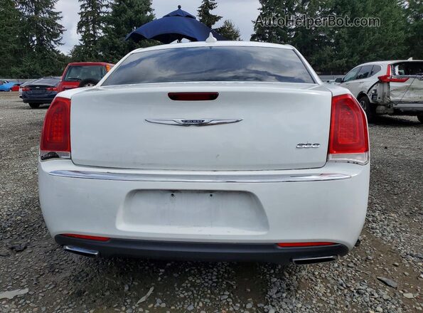 2C3CCAAG1GH219517 2016 CHRYSLER 300 White Հետևի տեսք