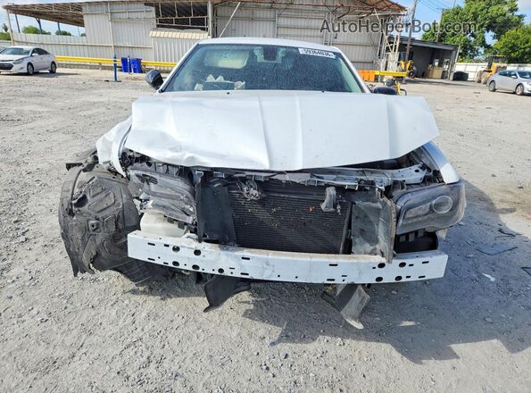 2C3CCAAG1PH556253 2023 CHRYSLER 300 White Widok z przodu