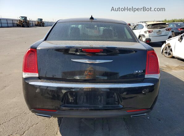 2C3CCAAG2GH224323 2016 CHRYSLER 300 Black Widok z tyłu