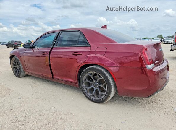 2C3CCAAG2LH147575 2020 CHRYSLER 300 Maroon Trasero izquierdo