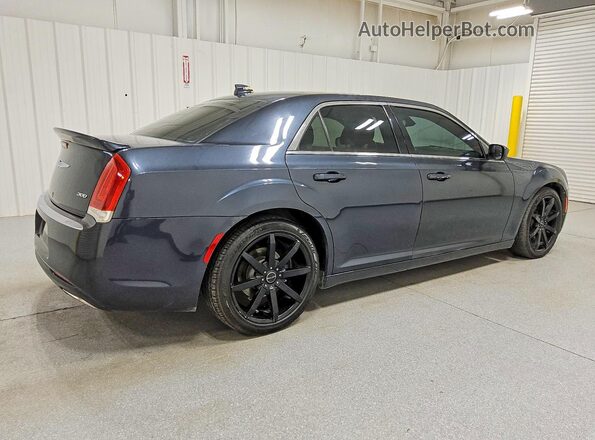 2C3CCAAG7JH331780 2018 CHRYSLER 300 Gray Trasero derecho