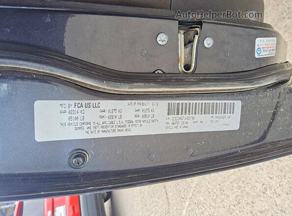 2C3CCAAG7JH331780 2018 CHRYSLER 300 Gray Vista del compartimento del motor