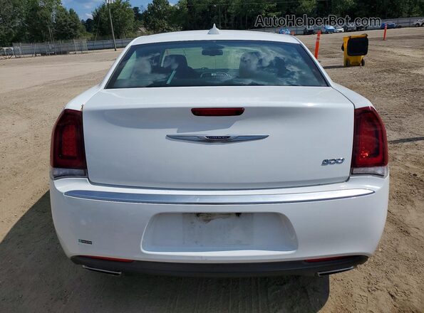 2C3CCAAG8KH626064 2019 CHRYSLER 300 White Widok z tyłu